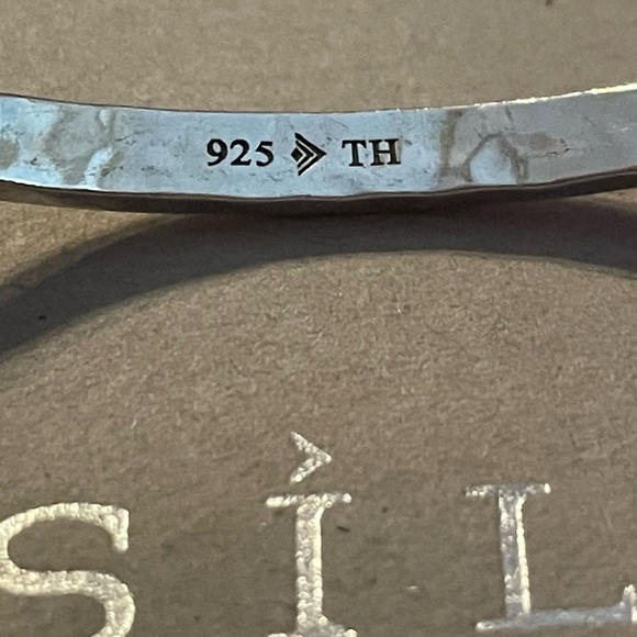 Silpada Sterling Silver ‘Social Circle’ 2 1/4” SMALL Hammered Bangle B3296 - Picture 13 of 16